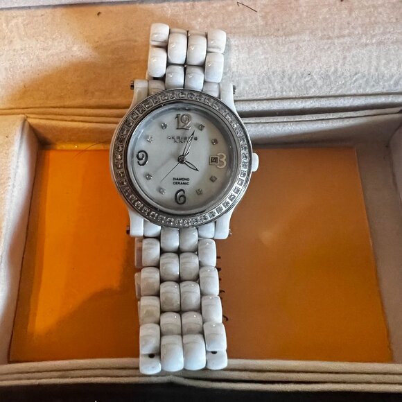Akribos XXIV Womens Diamond Ceramic Watch  White Band & Silver Accents - Picture 5 of 7